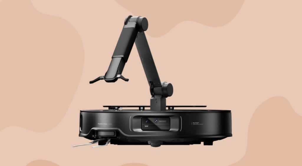 Roborock saros z70 robot vacuum with omni arm