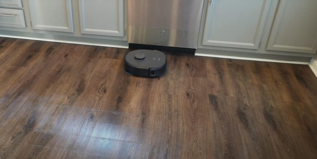 Eufy omni x10 pro omni cleaning hardwood floor